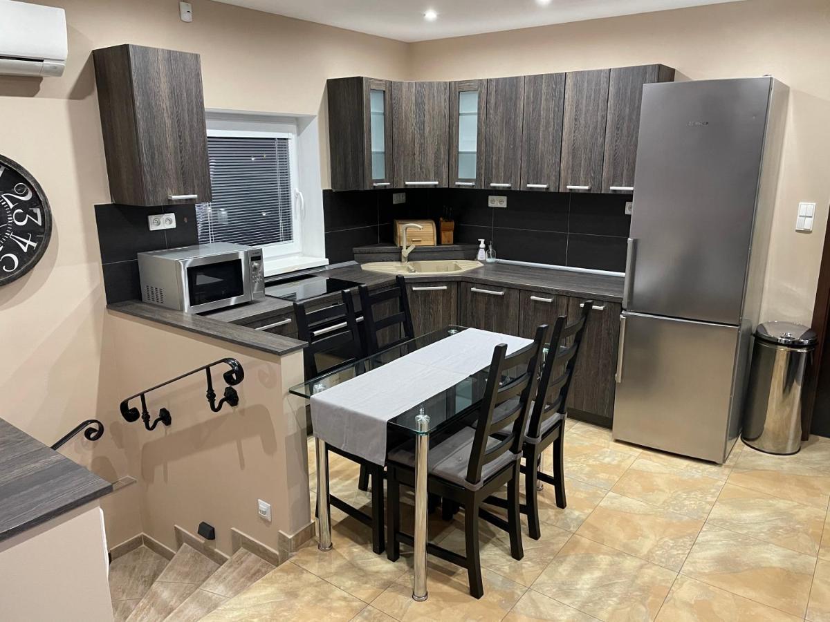 Apartmany Diana Dunajská Streda Exteriör bild