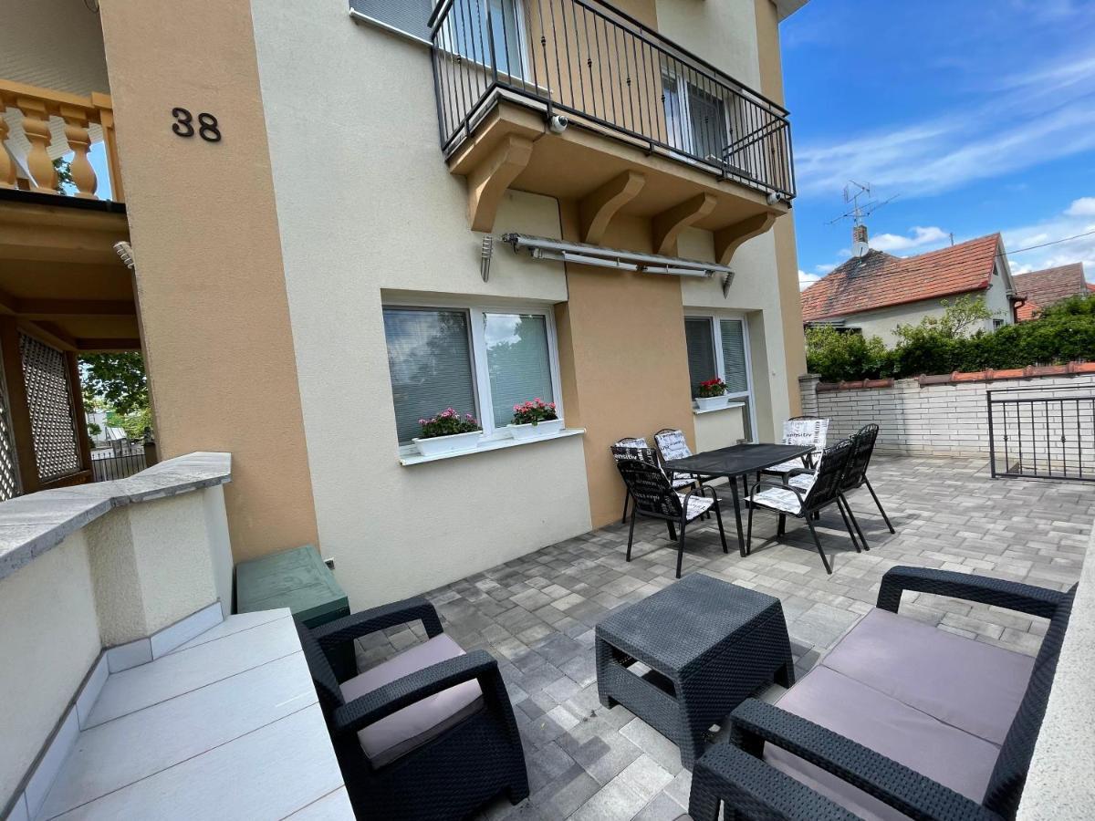 Apartmany Diana Dunajská Streda Exteriör bild