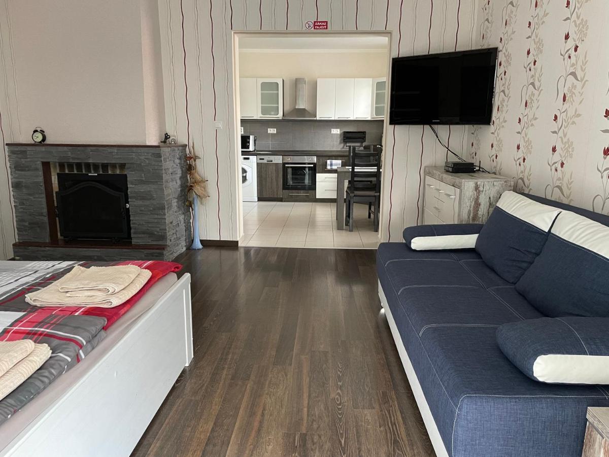 Apartmany Diana Dunajská Streda Exteriör bild