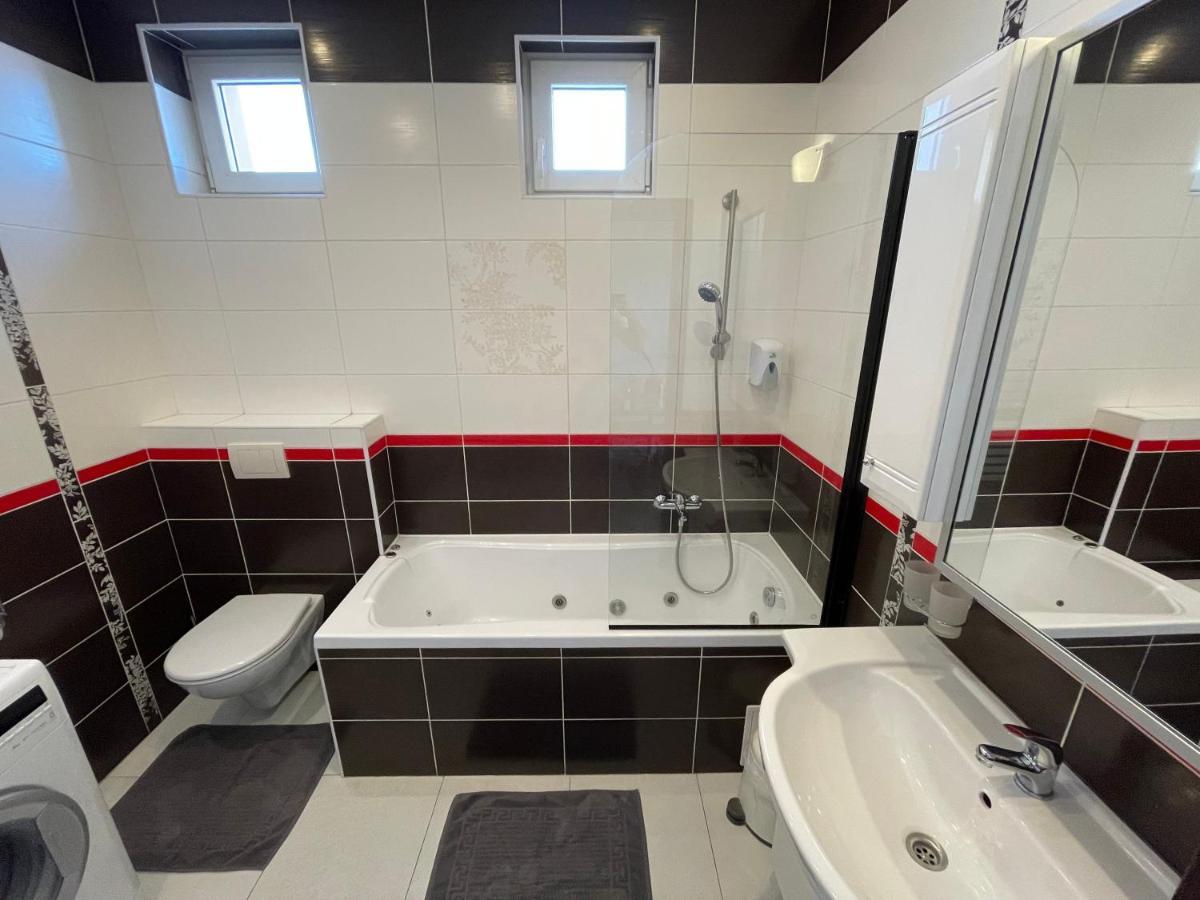 Apartmany Diana Dunajská Streda Exteriör bild