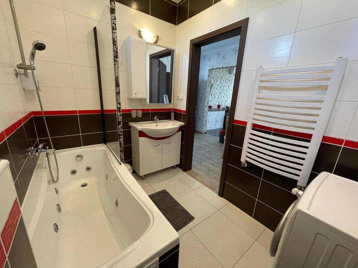 Apartmany Diana Dunajská Streda Exteriör bild