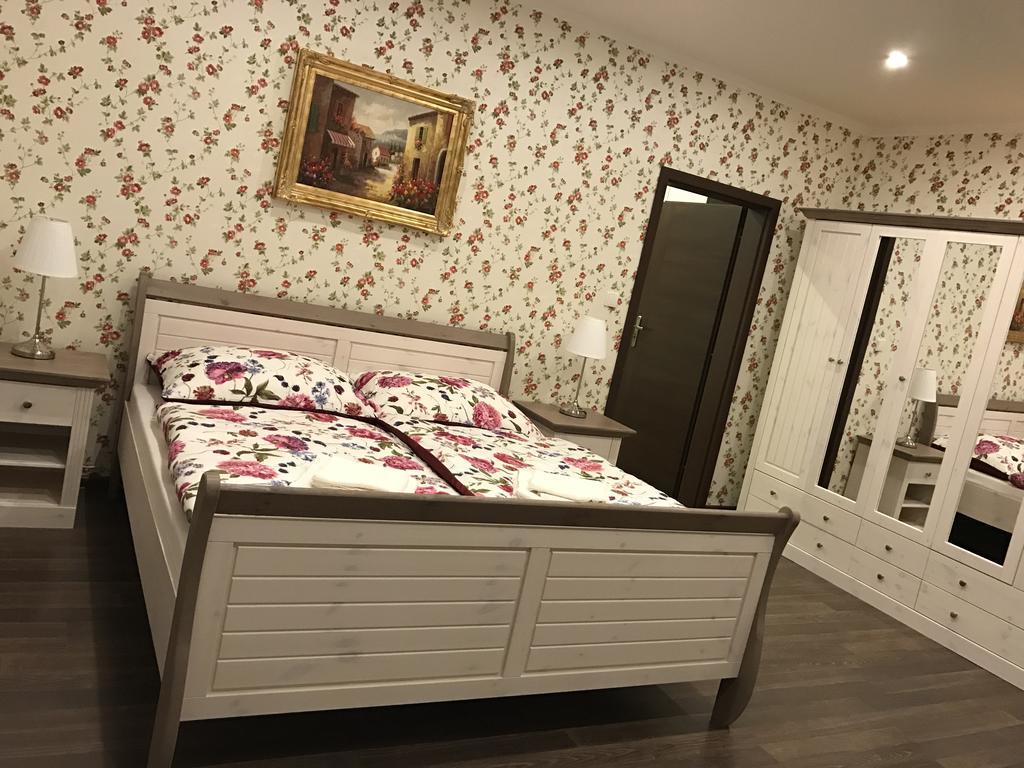 Apartmany Diana Dunajská Streda Exteriör bild