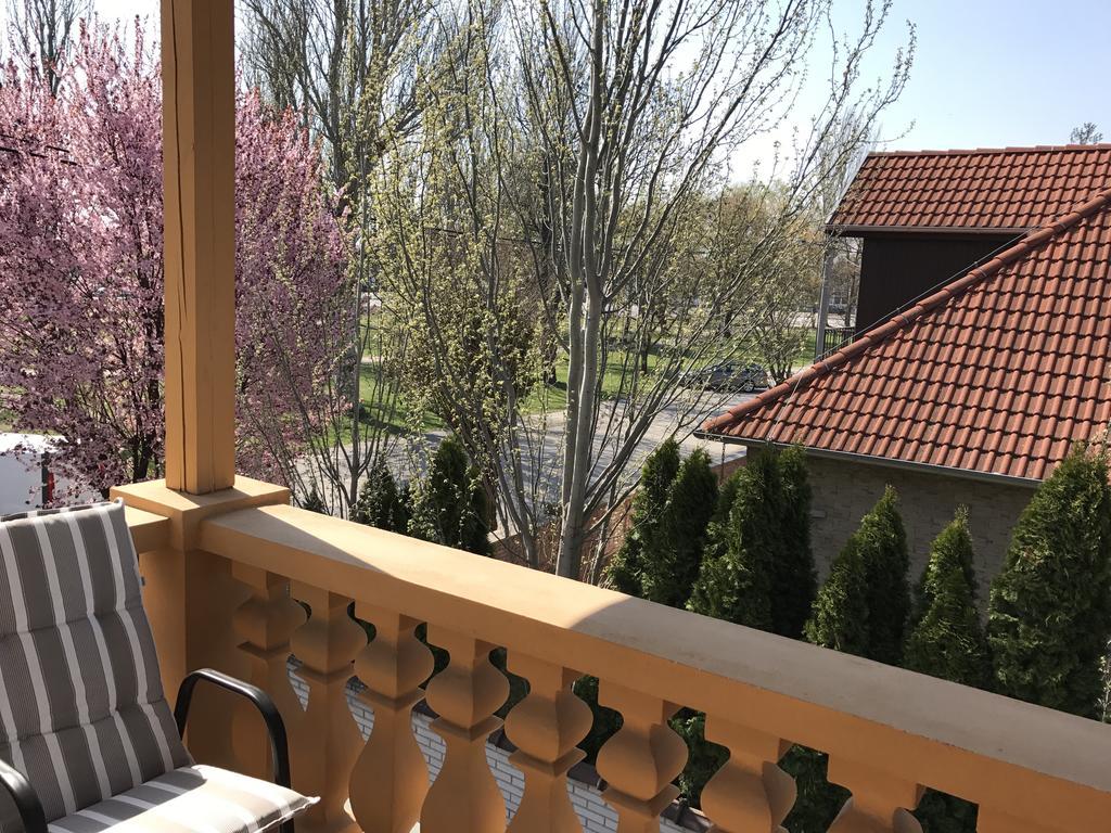 Apartmany Diana Dunajská Streda Exteriör bild