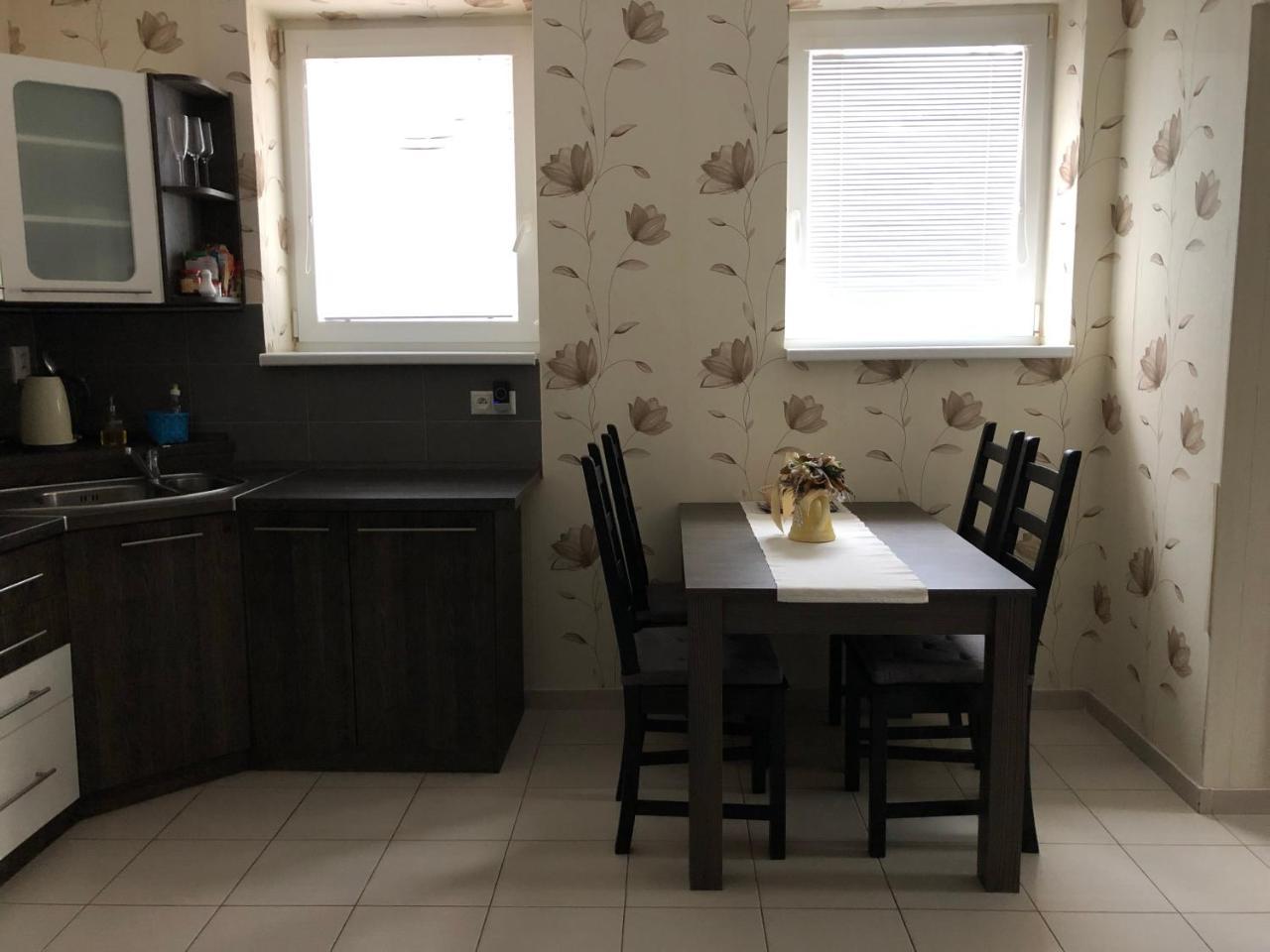 Apartmany Diana Dunajská Streda Exteriör bild